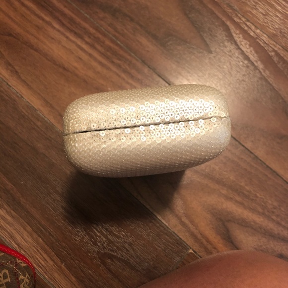 Donna Karan clutch - Picture 8 of 8